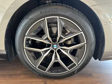 BMW 520 d xDrive M Sport Bowers Wilkens Pano Standh
