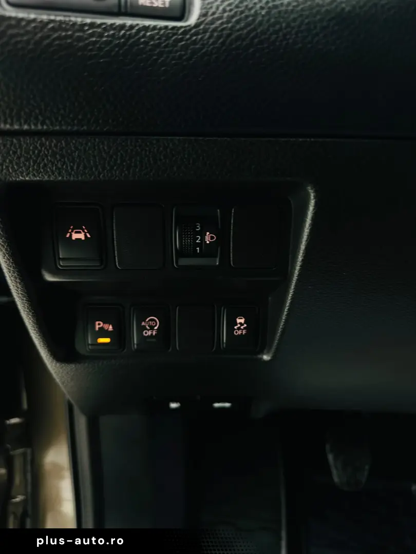 NISSAN Qashqai 2015 1.2i E6 Garantie 12 Luni Rate Avans 0 Do