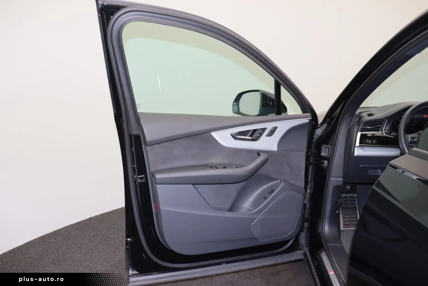 AUDI Q7 50 TDI quattro S line Matrix Navi AHK