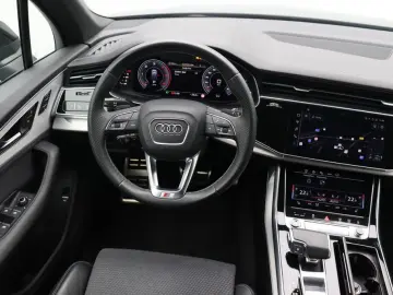 AUDI Q7 50 TDI quattro S line Matrix Navi AHK