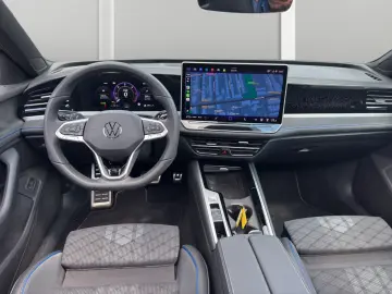 VW Passat 2.0 TDI 142 kW 4M R-Line T.Leder Pano.HuD