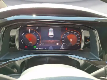 VW T7 Multivan 1 4 TSI eHybrid DSG Life AHK Traille