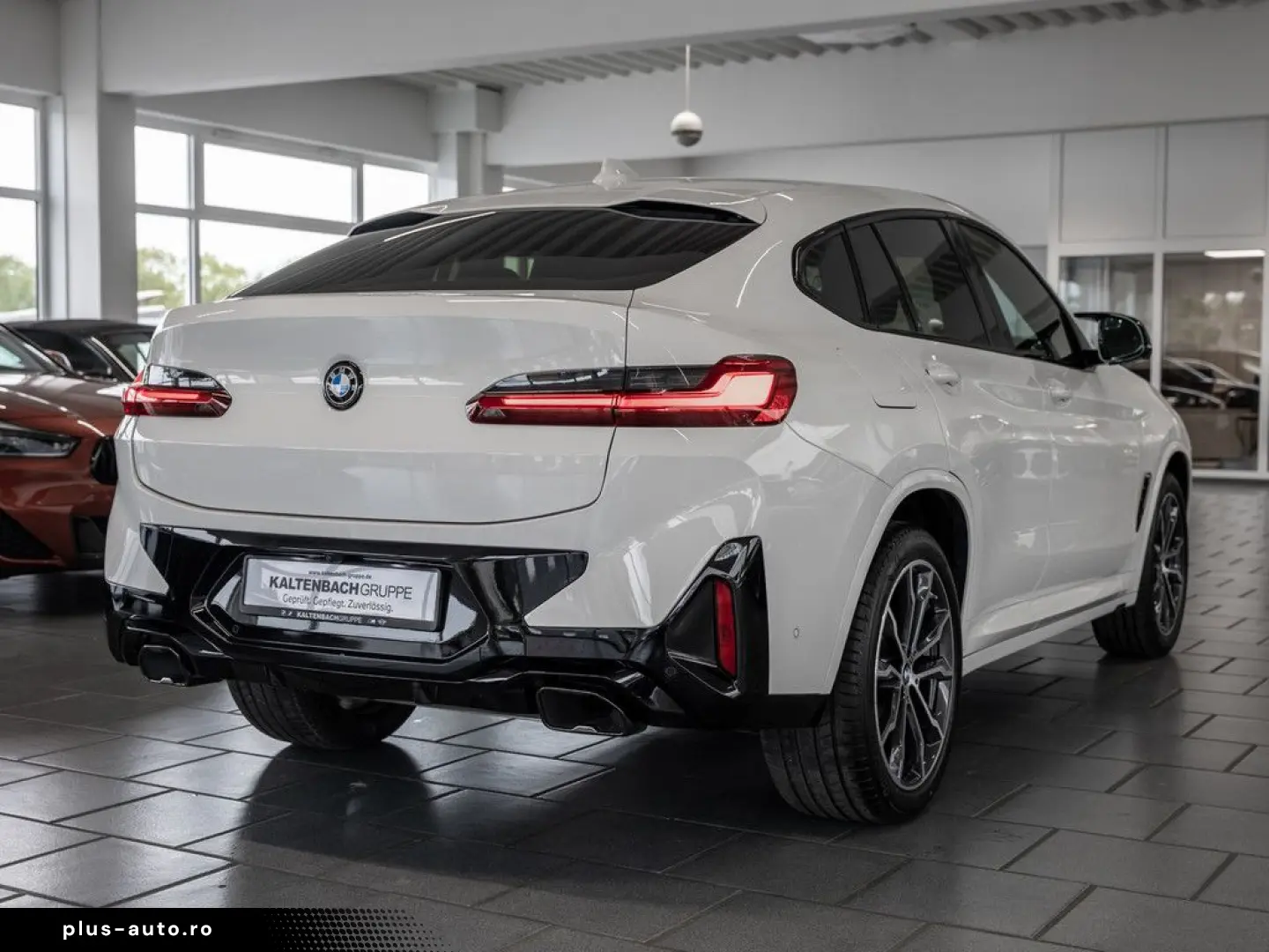 BMW X4 40i xDrive FACEL. HUD 360  LASER LED STANDHZ