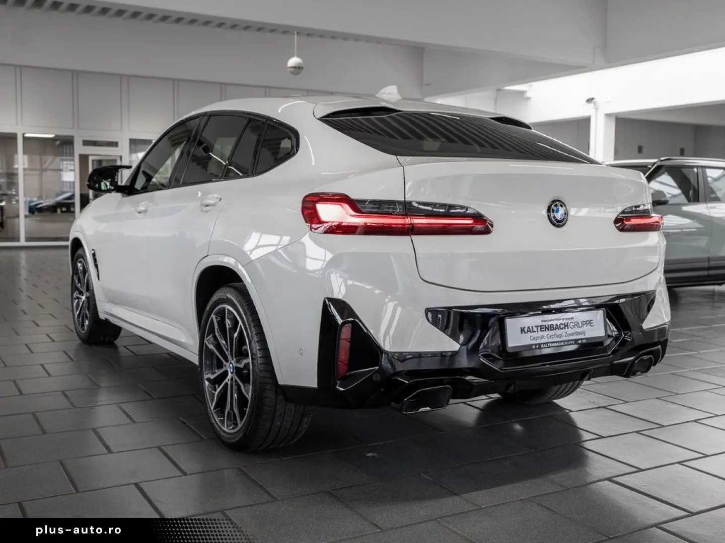 BMW X4 40i xDrive FACEL. HUD 360  LASER LED STANDHZ