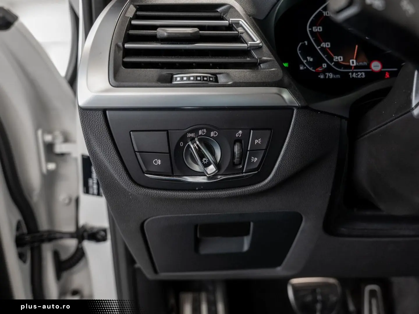 BMW X4 40i xDrive FACEL. HUD 360  LASER LED STANDHZ