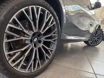 BMW X6 xDrive40d M Sport Pro DA PA Prof Pano H K 22