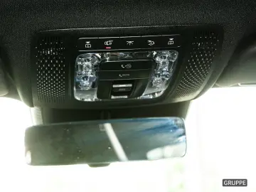 MERCEDES-BENZ CLA 200 AMG PANO LED KEYLESS AMBIENTE R-KAMERA