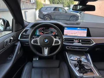 BMW X6 xDr40d M Sport PANO AHK Sitzkl Massag StandHz