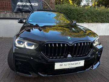 BMW X6 xDr40d M Sport PANO AHK Sitzkl Massag StandHz