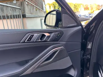 BMW X6 xDr40d M Sport PANO AHK Sitzkl Massag StandHz