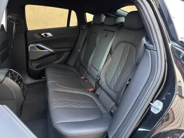 BMW X6 xDr40d M Sport PANO AHK Sitzkl Massag StandHz