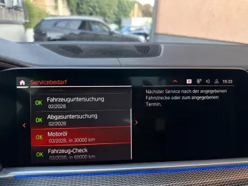 BMW X6 xDr40d M Sport PANO AHK Sitzkl Massag StandHz