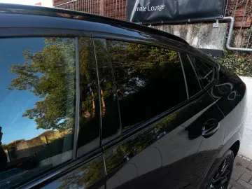 BMW X6 xDr40d M Sport PANO AHK Sitzkl Massag StandHz