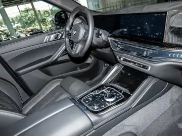 BMW X6 xDrive30d M Sport Pro PANO HUD ACC AHK RFK NA