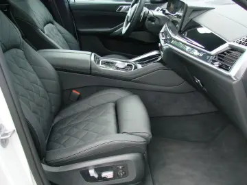BMW X6 30d xDrive M Sport Pro SHZ Pano HUD H&K AHK S