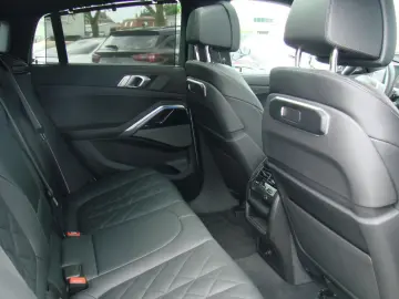 BMW X6 30d xDrive M Sport Pro SHZ Pano HUD H&K AHK S