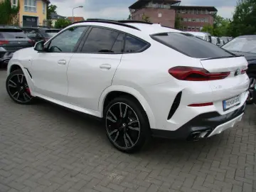 BMW X6 30d xDrive M Sport Pro SHZ Pano HUD H&K AHK S