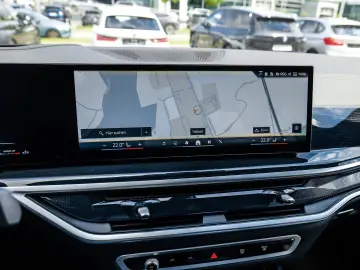 BMW X6 xDrive40d M Sport HUD PANO ACC AHK 360 KAM