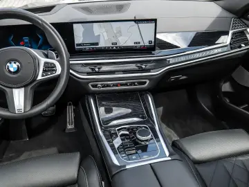 BMW X6 xDrive40d M Sport HUD PANO ACC AHK 360 KAM