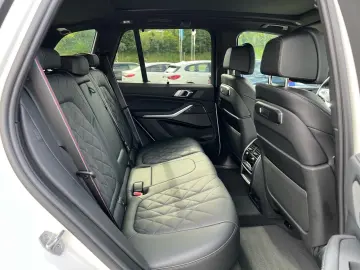 BMW X5 xDrive30d M Sport Pro AHK Head-Up Pano Shz