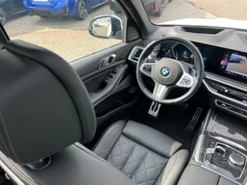BMW X5 xDrive30d M Sport Pro AHK Head-Up Pano Shz
