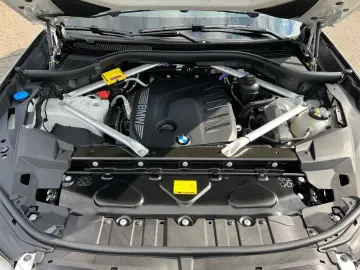 BMW X5 xDrive30d M Sport Pro AHK Head-Up Pano Shz