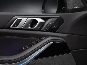 BMW X5 xDrive30d 3x M SPORT PRO PANO ICONIC INDIVIDU