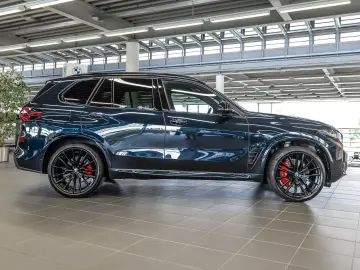 BMW X5 xDrive30d M Sport HUD PANO ACC AHK 360 KAM