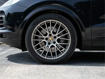 PORSCHE Cayenne S Coupe Platinum Edition Sport Chrono P