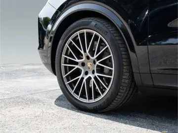 PORSCHE Cayenne S Coupe Platinum Edition Sport Chrono P