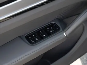 PORSCHE Cayenne S Coupe Platinum Edition Sport Chrono P