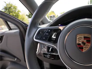 PORSCHE Cayenne S Coupe Platinum Edition Sport Chrono P