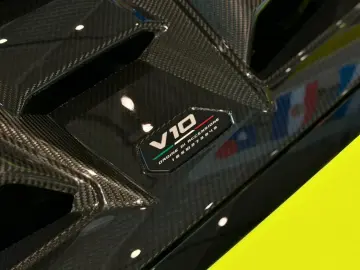 LAMBORGHINI Huracán Tecnica  PPF  Lift Carbon