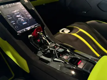 LAMBORGHINI Huracán Tecnica  PPF  Lift Carbon