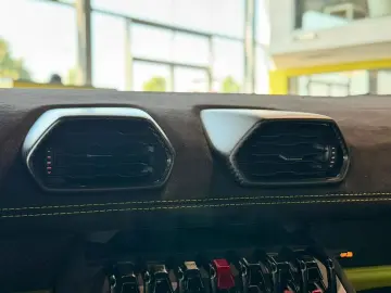 LAMBORGHINI Huracán Tecnica  PPF  Lift Carbon