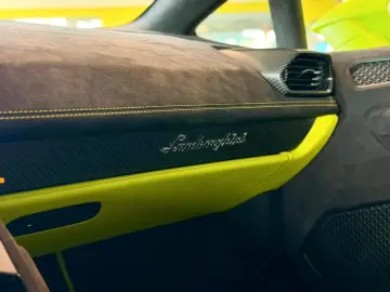 LAMBORGHINI Huracán Tecnica  PPF  Lift Carbon
