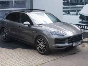 PORSCHE Cayenne E-Hybrid Luft Pano MASSAGE BOSE Head Up