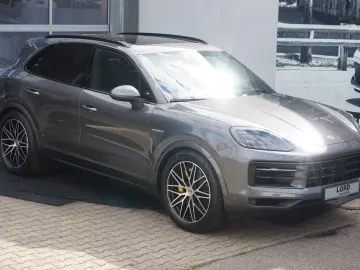 PORSCHE Cayenne E-Hybrid Luft Pano MASSAGE BOSE Head Up