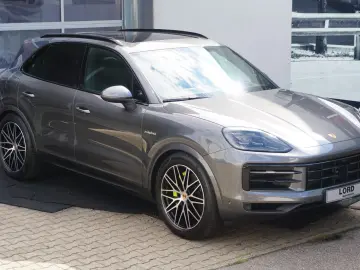 PORSCHE Cayenne E-Hybrid Luft Pano MASSAGE BOSE Head Up