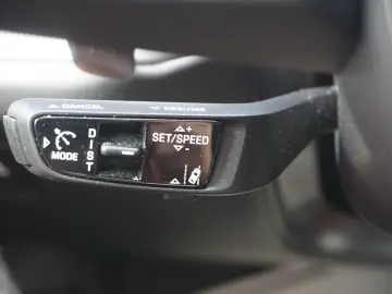 PORSCHE Cayenne E-Hybrid Luft Pano MASSAGE BOSE Head Up