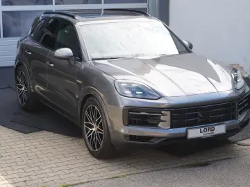 PORSCHE Cayenne E-Hybrid Luft Pano MASSAGE BOSE Head Up