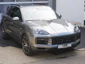 PORSCHE Cayenne E-Hybrid Luft Pano MASSAGE BOSE Head Up