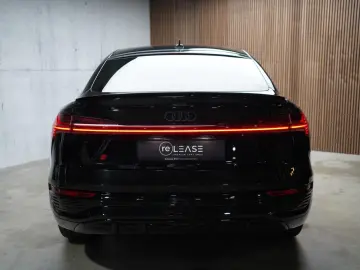AUDI Q8 Sportback e-tron 55 quattro S Line   Black L