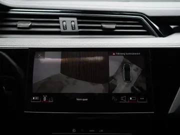 AUDI Q8 Sportback e-tron 55 quattro S Line   Black L