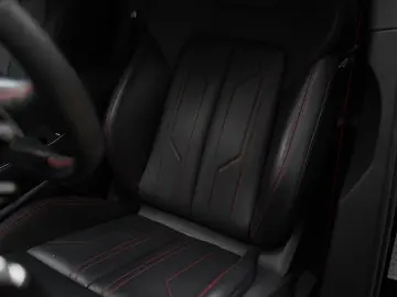 AUDI Q8 Sportback e-tron 55 quattro S Line   Black L