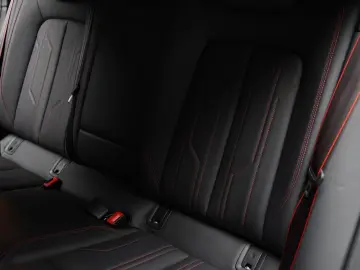 AUDI Q8 Sportback e-tron 55 quattro S Line   Black L