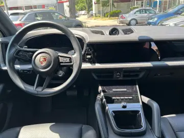 PORSCHE Cayenne E-Hybrid 1. Hand 20TKM