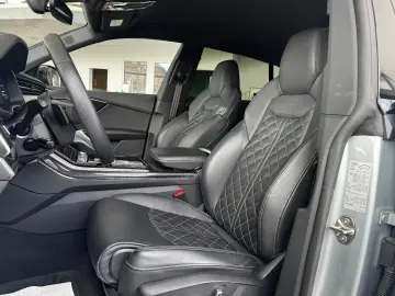 AUDI Q8 quat. competition plus 3.0TDI  S-Line Matrix