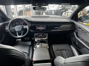 AUDI Q8 quat. competition plus 3.0TDI  S-Line Matrix