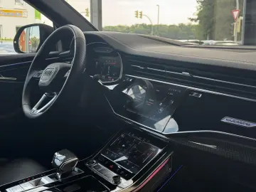 AUDI Q8 quat. competition plus 3.0TDI  S-Line Matrix